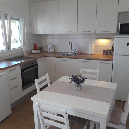 Apartman S Pogledom Ždrelac Esterno foto