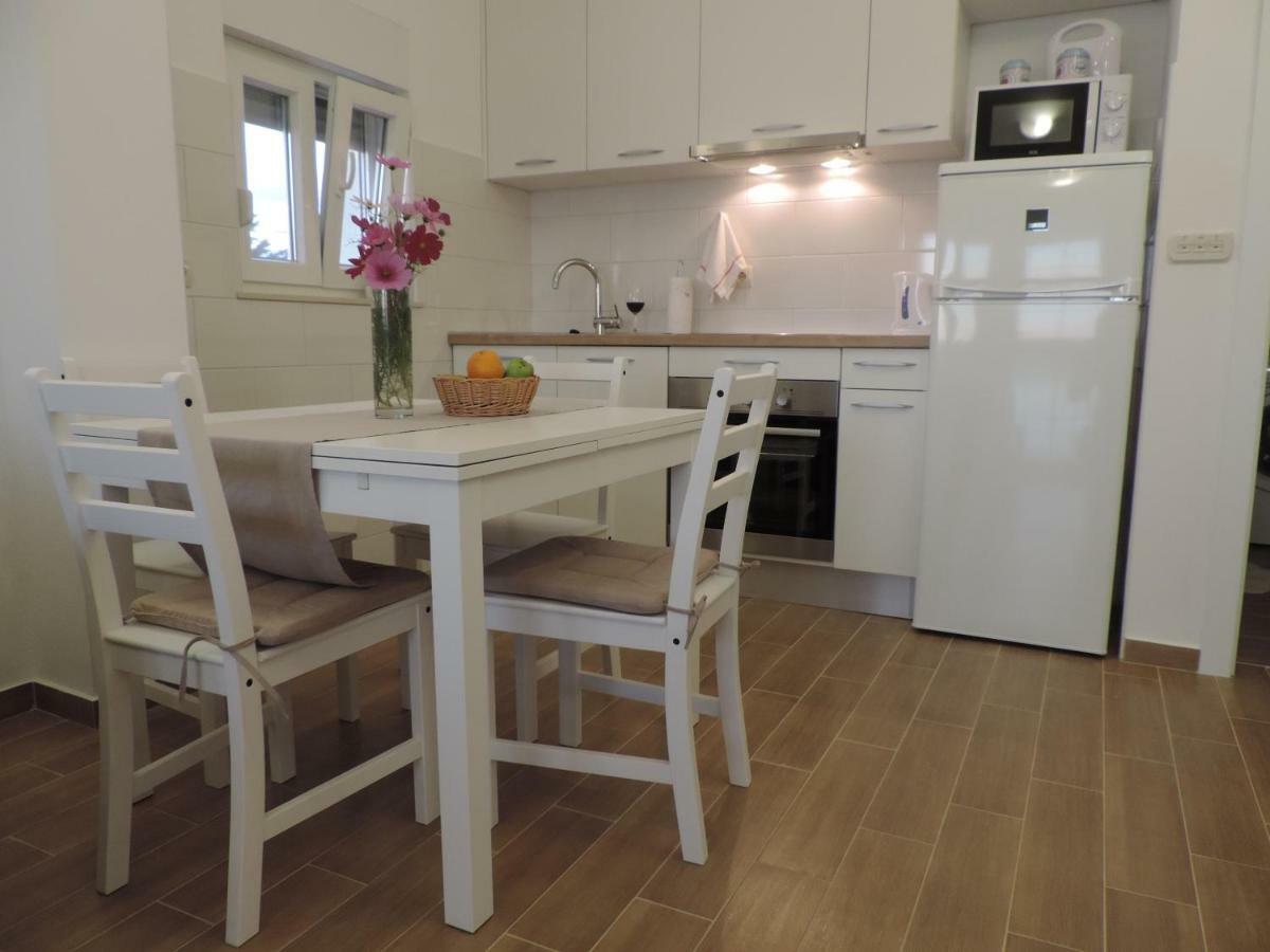 Apartman S Pogledom Ždrelac Esterno foto