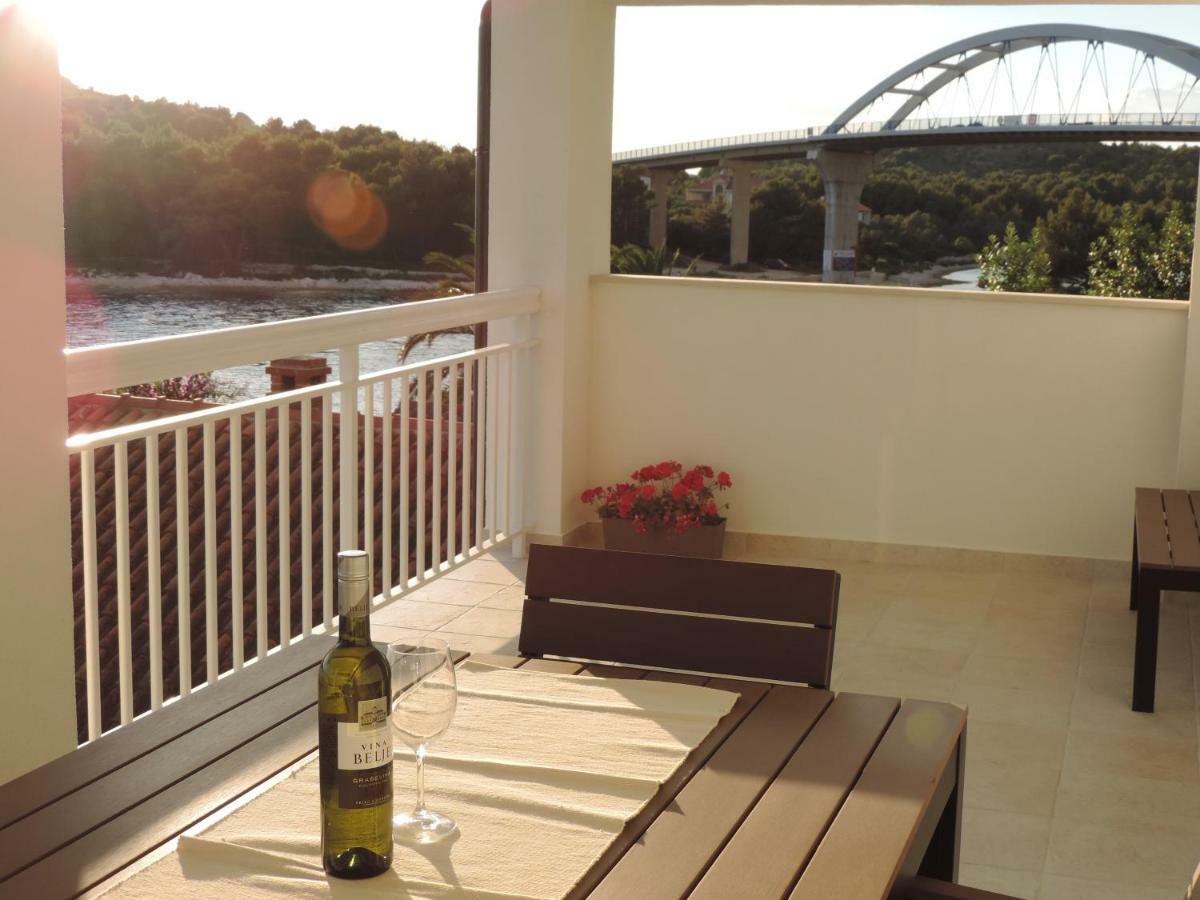 Apartman S Pogledom Ždrelac Esterno foto